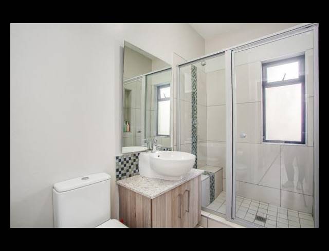 1 BEDROOM PROPERTY TO RENT IN RIVONIA